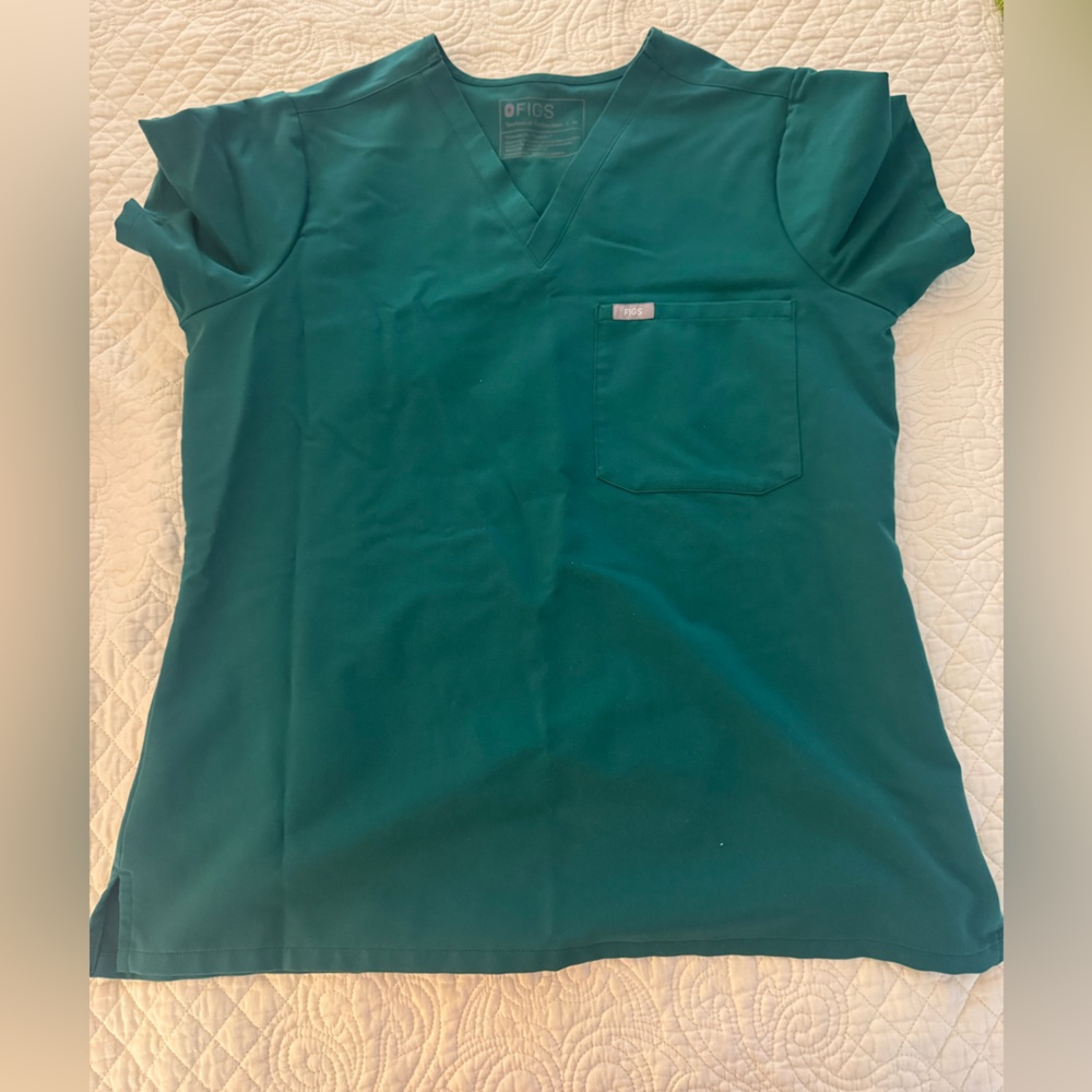 Figs Hunter Green V-Neck Scrub Top